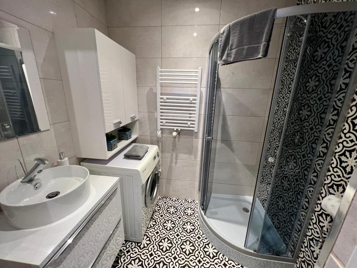 Apartamenty Koktajlove Кельце Номер фото