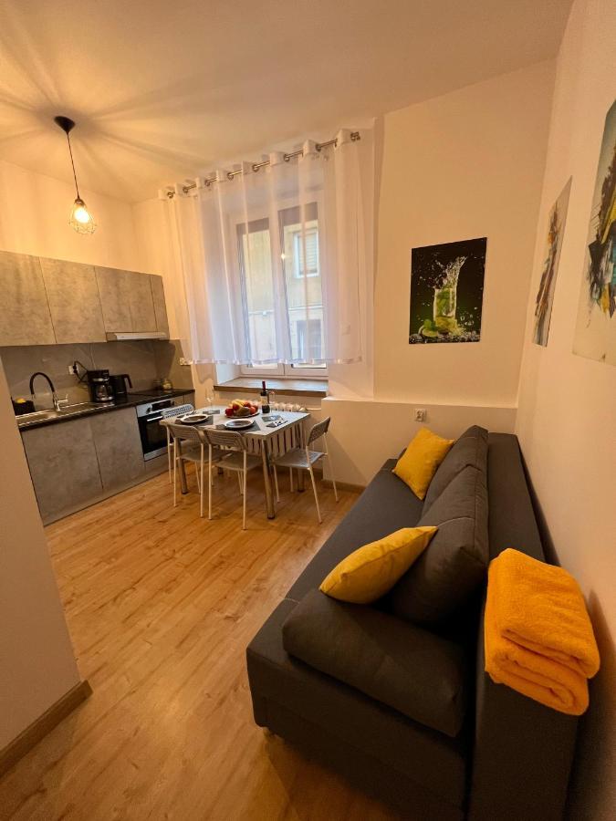 Apartamenty Koktajlove Кельце Экстерьер фото